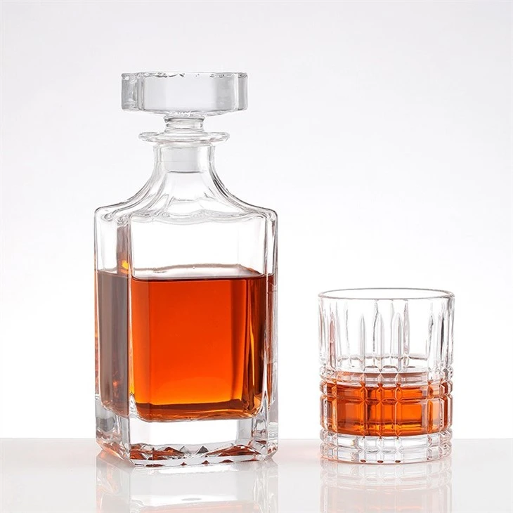 750ml Crystal Glass Liquor Bottles